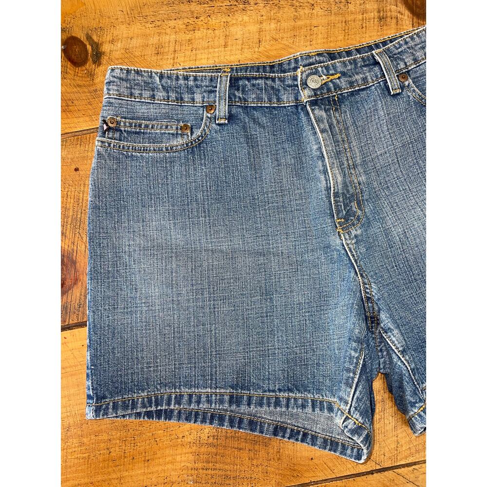 Womens Polo Jeans Company Ralph Lauren 90s Style Mom Jean Shorts Size 14 - Picture 3 of 9